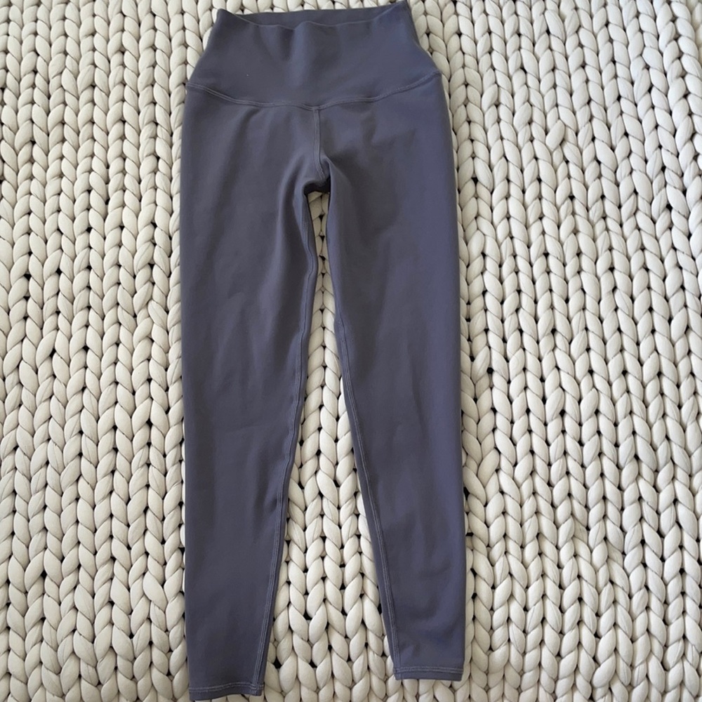 ALO YOGA 7/8 HIGH-WAIST AIRBRUSH LEGGING - PURPLE DUSK